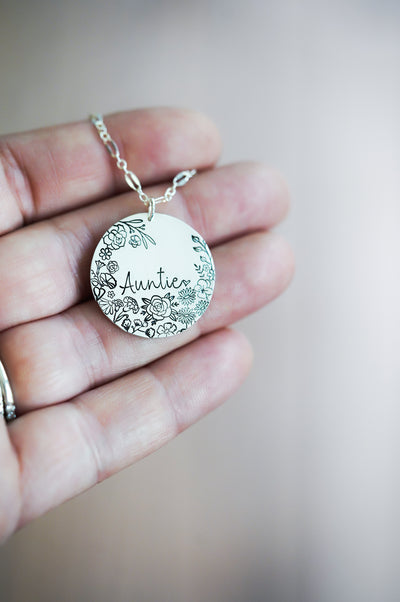 Auntie, Customizable Name Disc Necklace